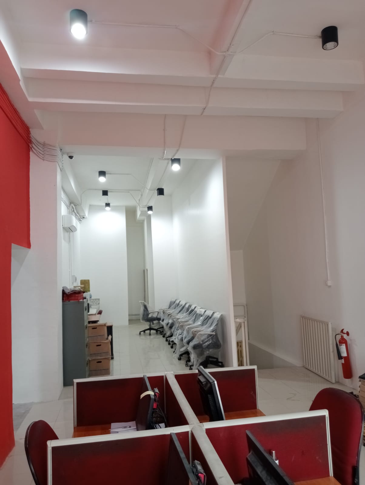 Renovasi Interior Kantor & Peningkatan Ruang Kerja — 7